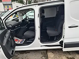 Used 2021 Citroen Berlingo Crewvan - Interior and Exterior details 10
