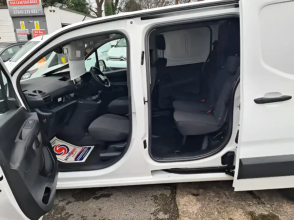Used 2021 Citroen Berlingo Crewvan - Interior and Exterior details 10