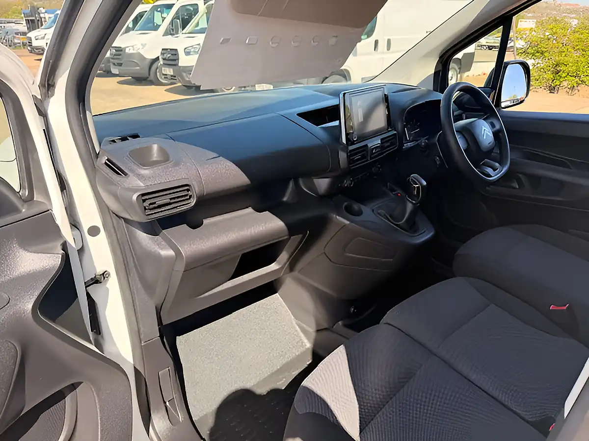 Used 2021 Citroen Berlingo Enterprise L1 Swb White - Interior and Exterior details 15