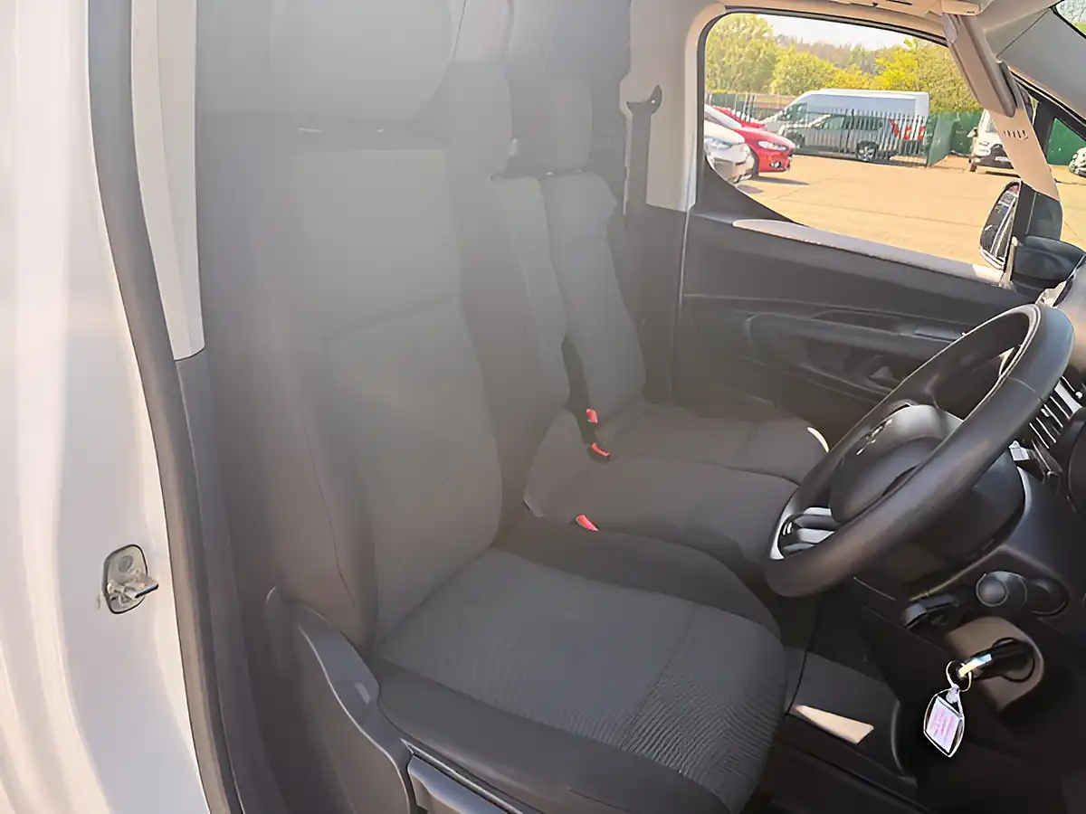 Used 2021 Citroen Berlingo Enterprise L1 Swb White - Interior and Exterior details 16