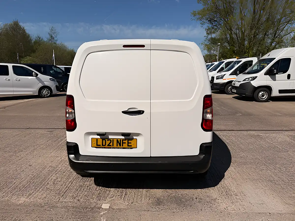 Used 2021 Citroen Berlingo Enterprise L1 Swb White - Interior and Exterior details 4