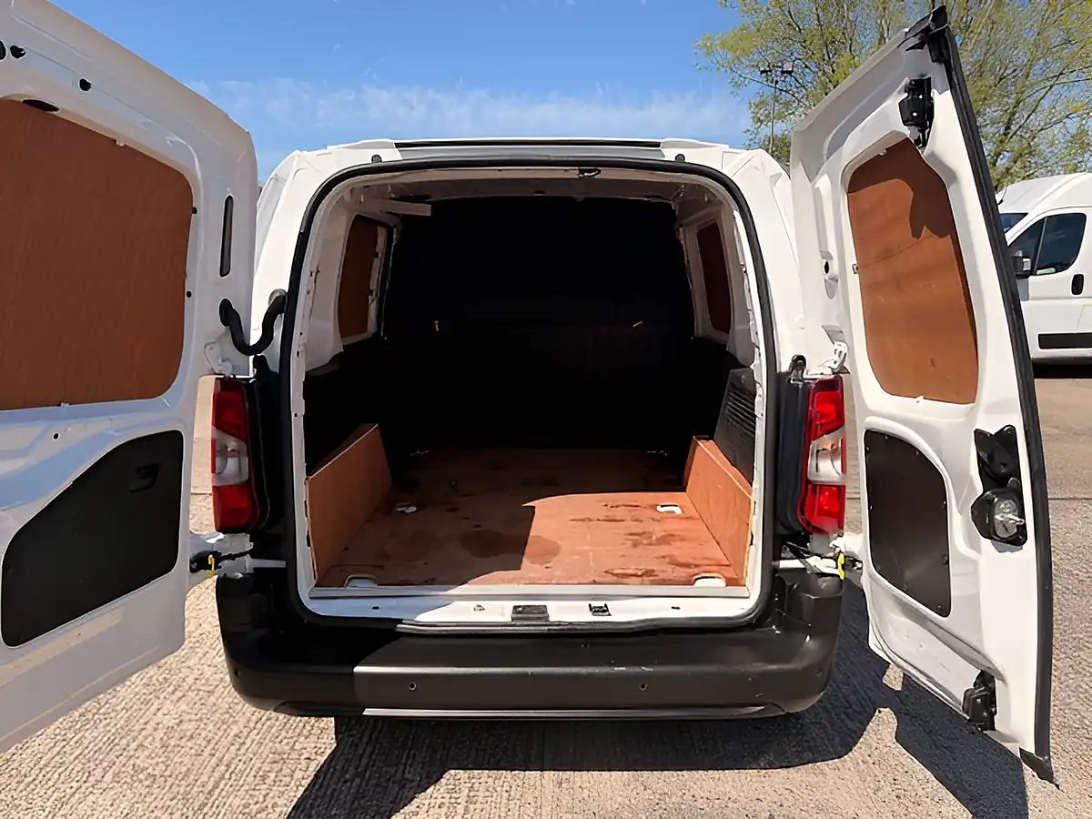 Used 2021 Citroen Berlingo Enterprise L1 Swb White - Interior and Exterior details 5