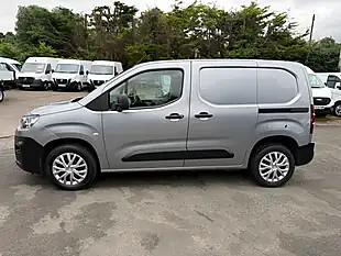 Used 2021 Citroen Berlingo Enterprise M Grey - Interior and Exterior details 11