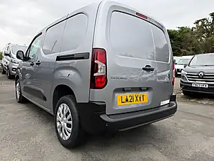 Used 2021 Citroen Berlingo Enterprise M Grey - Interior and Exterior details 12
