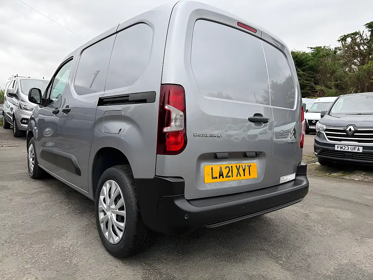 Used 2021 Citroen Berlingo Enterprise M Grey - Interior and Exterior details 12
