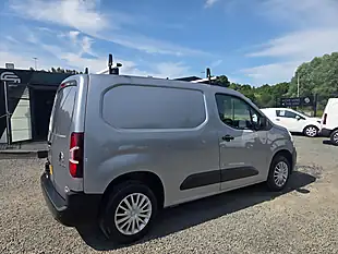 Used 2021 Citroen Berlingo Enterprise M Grey - Interior and Exterior details 4