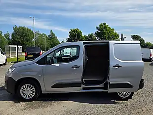 Used 2021 Citroen Berlingo Enterprise M Grey - Interior and Exterior details 9