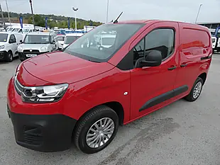 Used 2021 Citroen Berlingo Enterprise M Pro Red - Interior and Exterior details 12
