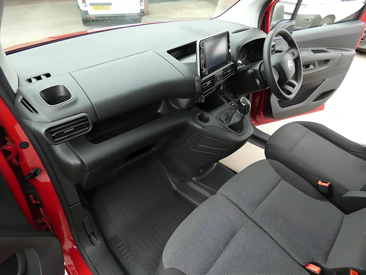 Used 2021 Citroen Berlingo Enterprise M Pro Red - Interior and Exterior details 18