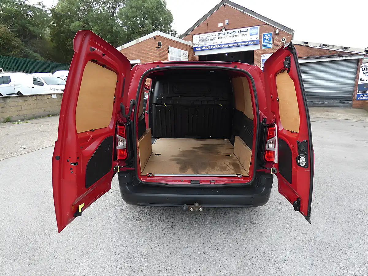 Used 2021 Citroen Berlingo Enterprise M Pro Red - Interior and Exterior details 20
