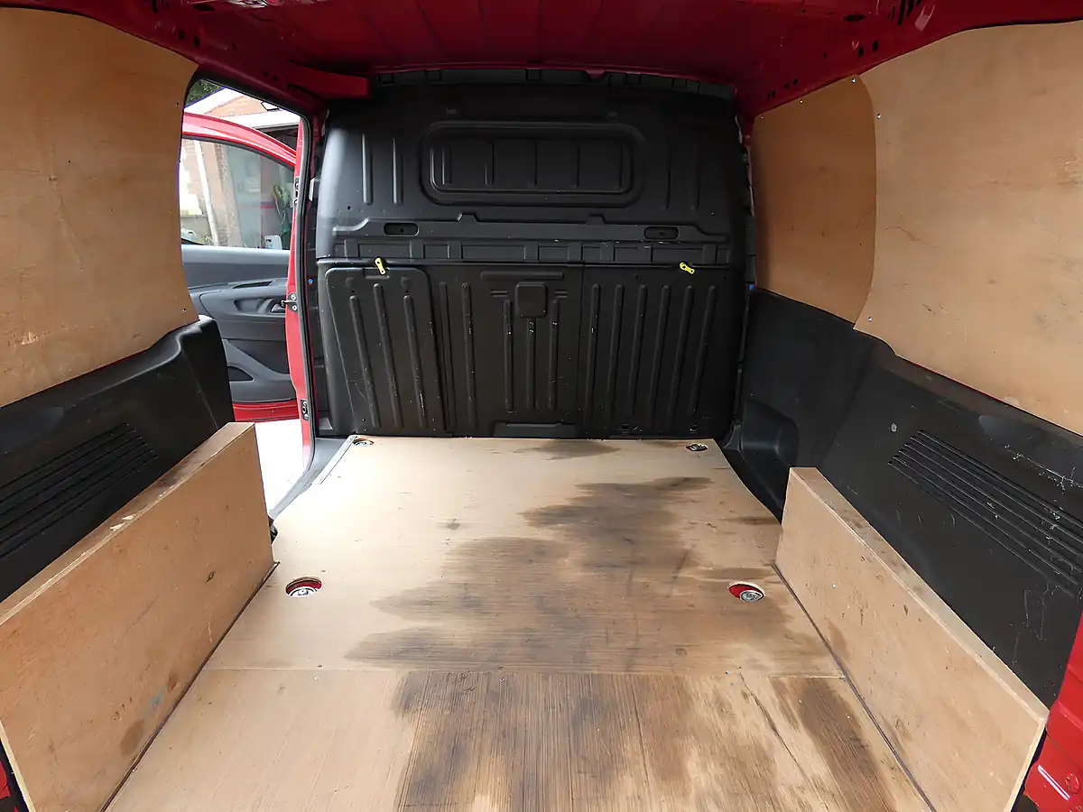 Used 2021 Citroen Berlingo Enterprise M Pro Red - Interior and Exterior details 3