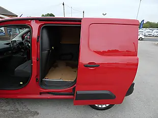 Used 2021 Citroen Berlingo Enterprise M Pro Red - Interior and Exterior details 9
