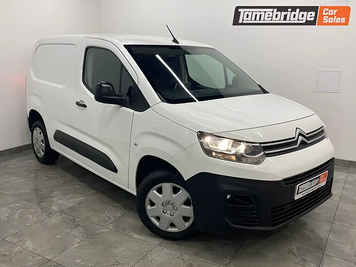 Used 2021 Citroen Berlingo Enterprise M Pro Swb White - Front View