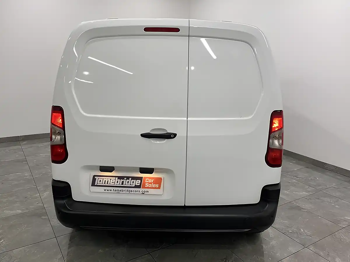 Used 2021 Citroen Berlingo Enterprise M Pro Swb White - Interior and Exterior details 7