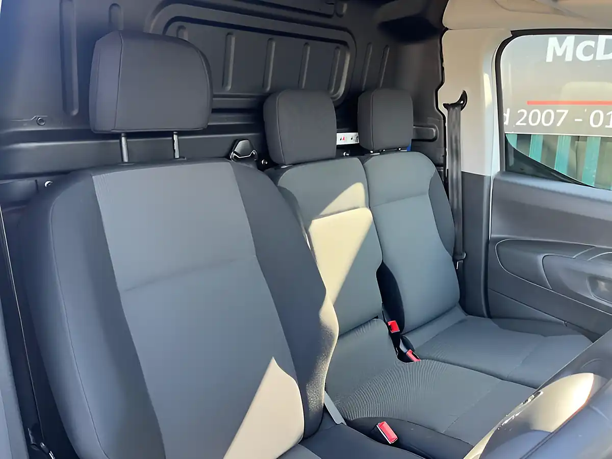 Used 2021 Citroen Berlingo Enterprise M Pro White - Interior and Exterior details 15