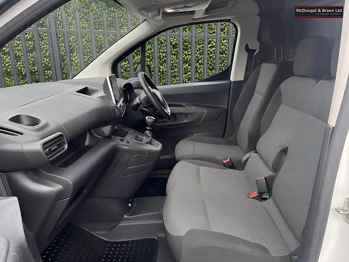 Used 2021 Citroen Berlingo Enterprise M Pro White - Interior and Exterior details 13