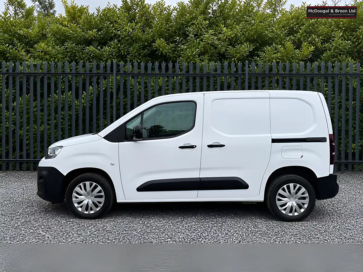 Used 2021 Citroen Berlingo Enterprise M Pro White - Interior and Exterior details 2