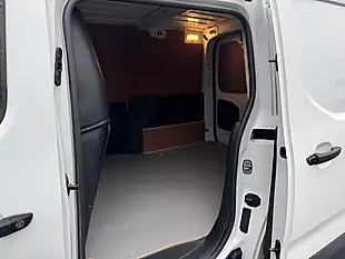 Used 2021 Citroen Berlingo Enterprise M Pro White - Interior and Exterior details 13