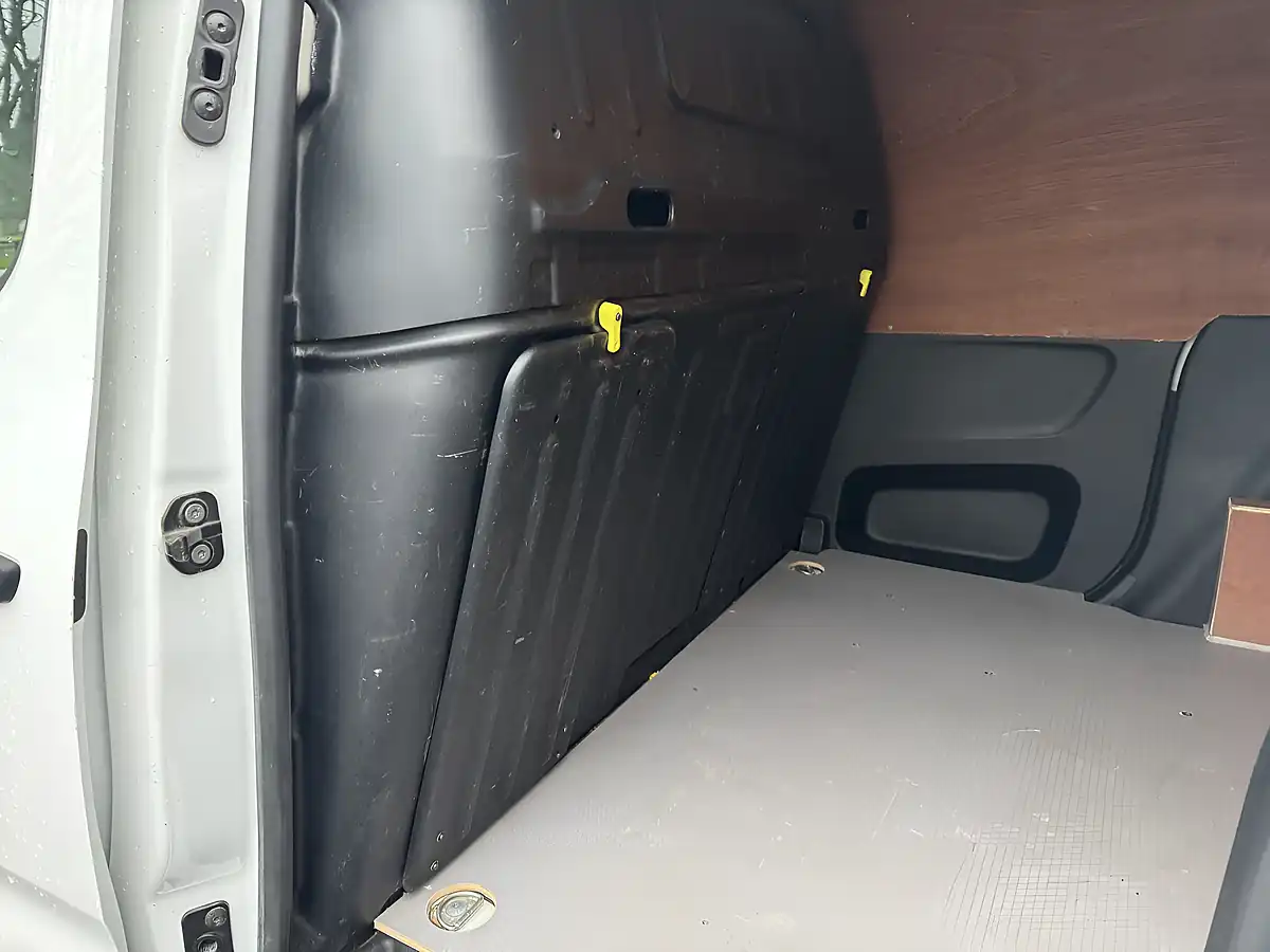 Used 2021 Citroen Berlingo Enterprise M Pro White - Interior and Exterior details 14