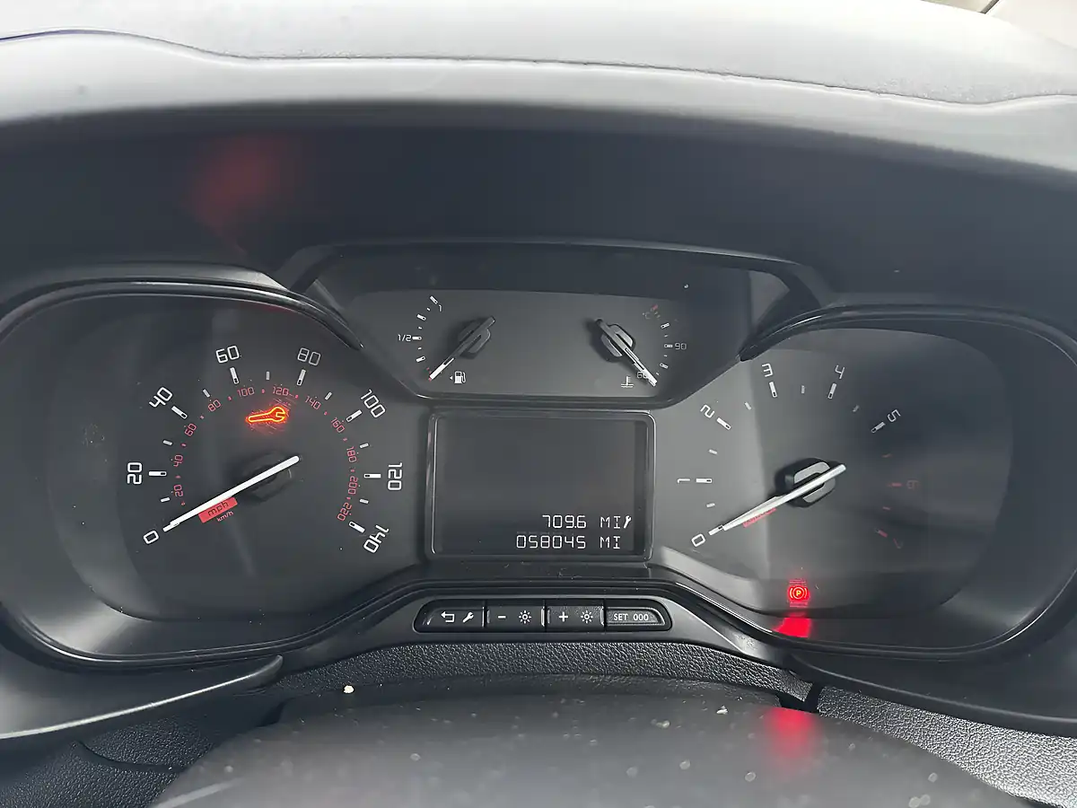 Used 2021 Citroen Berlingo Enterprise M Pro White - Interior and Exterior details 17