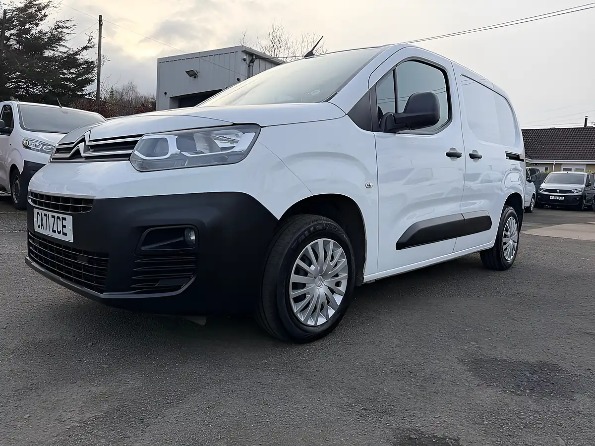 Used 2021 Citroen Berlingo Enterprise M Pro White - Interior and Exterior details 10