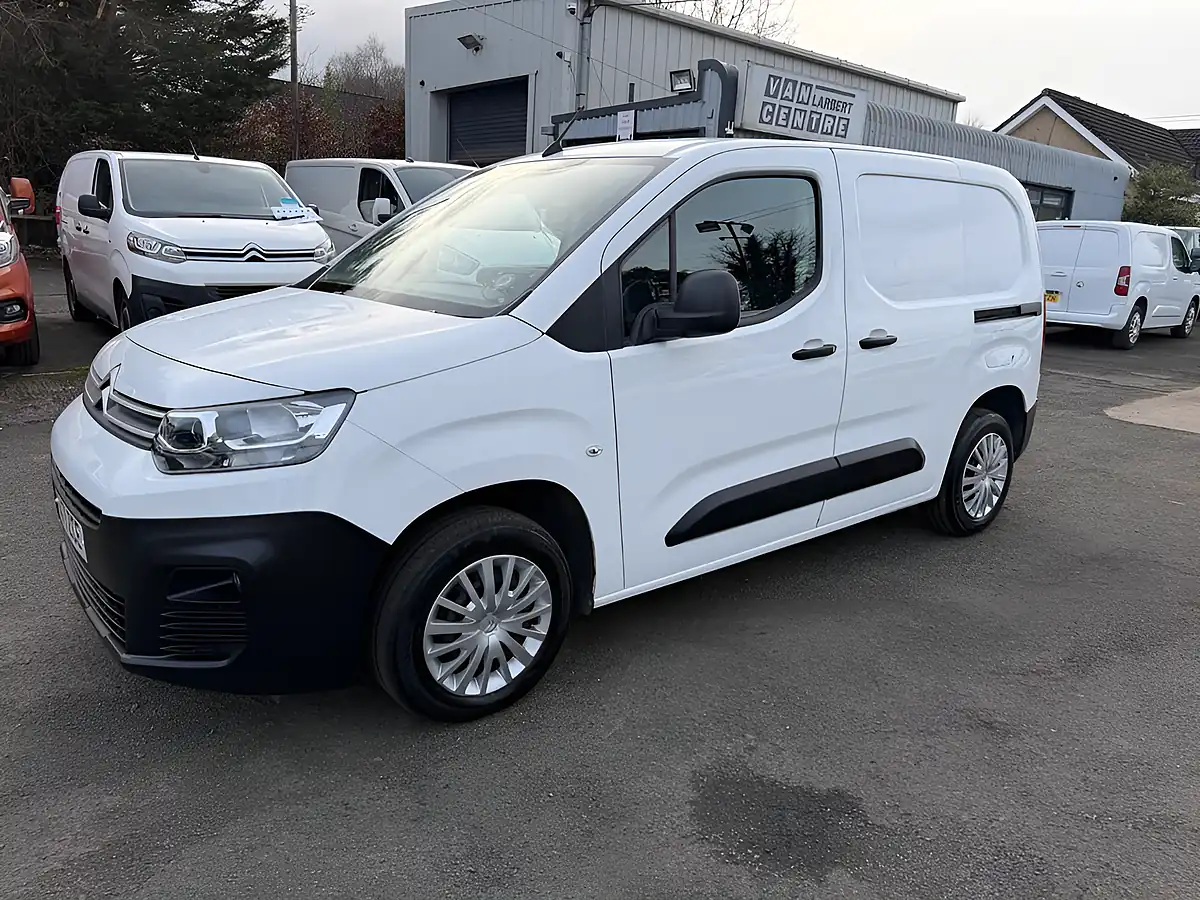 Used 2021 Citroen Berlingo Enterprise M Pro White - Interior and Exterior details 12