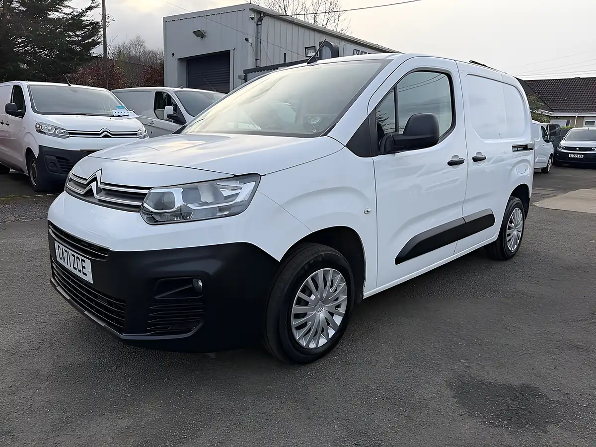 Used 2021 Citroen Berlingo Enterprise M Pro White - Interior and Exterior details 9