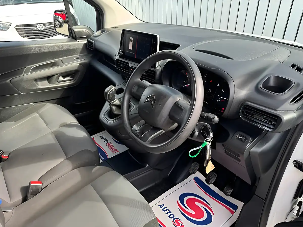 Used 2021 Citroen Berlingo Enterprise M White - Interior and Exterior details 17