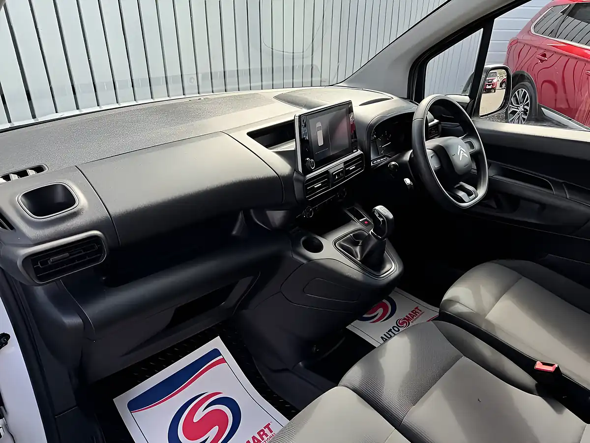 Used 2021 Citroen Berlingo Enterprise M White - Interior and Exterior details 19