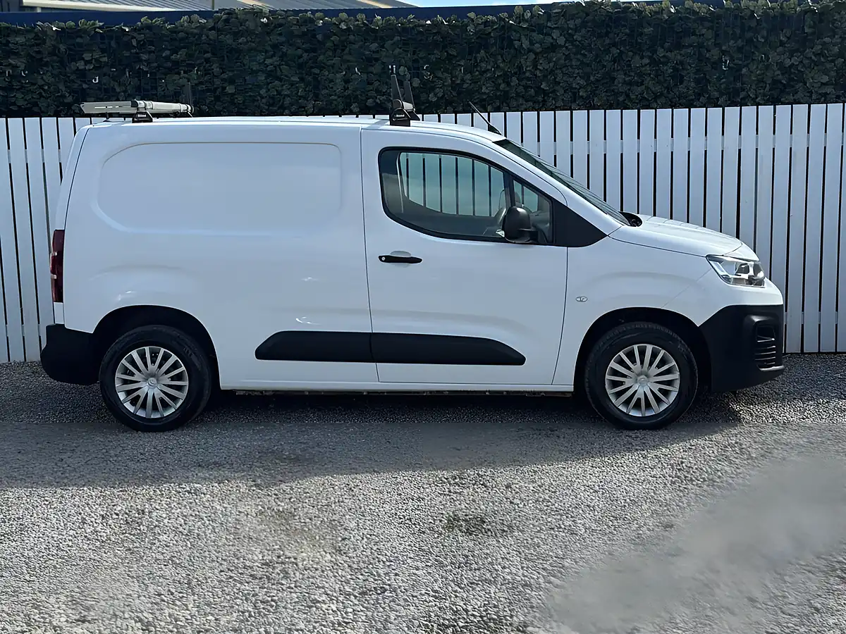 Used 2021 Citroen Berlingo Enterprise M White - Interior and Exterior details 7