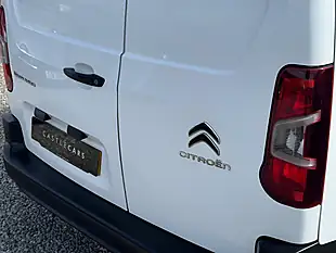Used 2021 Citroen Berlingo Enterprise M White - Interior and Exterior details 8
