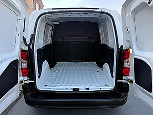 Used 2021 Citroen Berlingo Enterprise M White - Interior and Exterior details 12