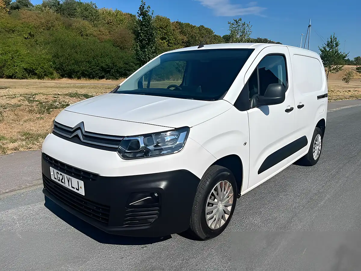 Used 2021 Citroen Berlingo Enterprise M White - Interior and Exterior details 5