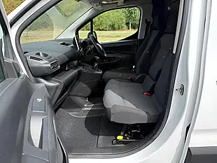 Used 2021 Citroen Berlingo Enterprise M White - Interior and Exterior details 6
