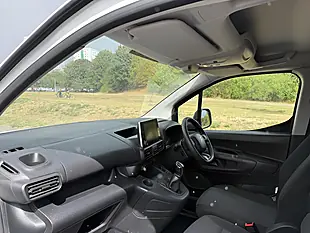 Used 2021 Citroen Berlingo Enterprise M White - Interior and Exterior details 9