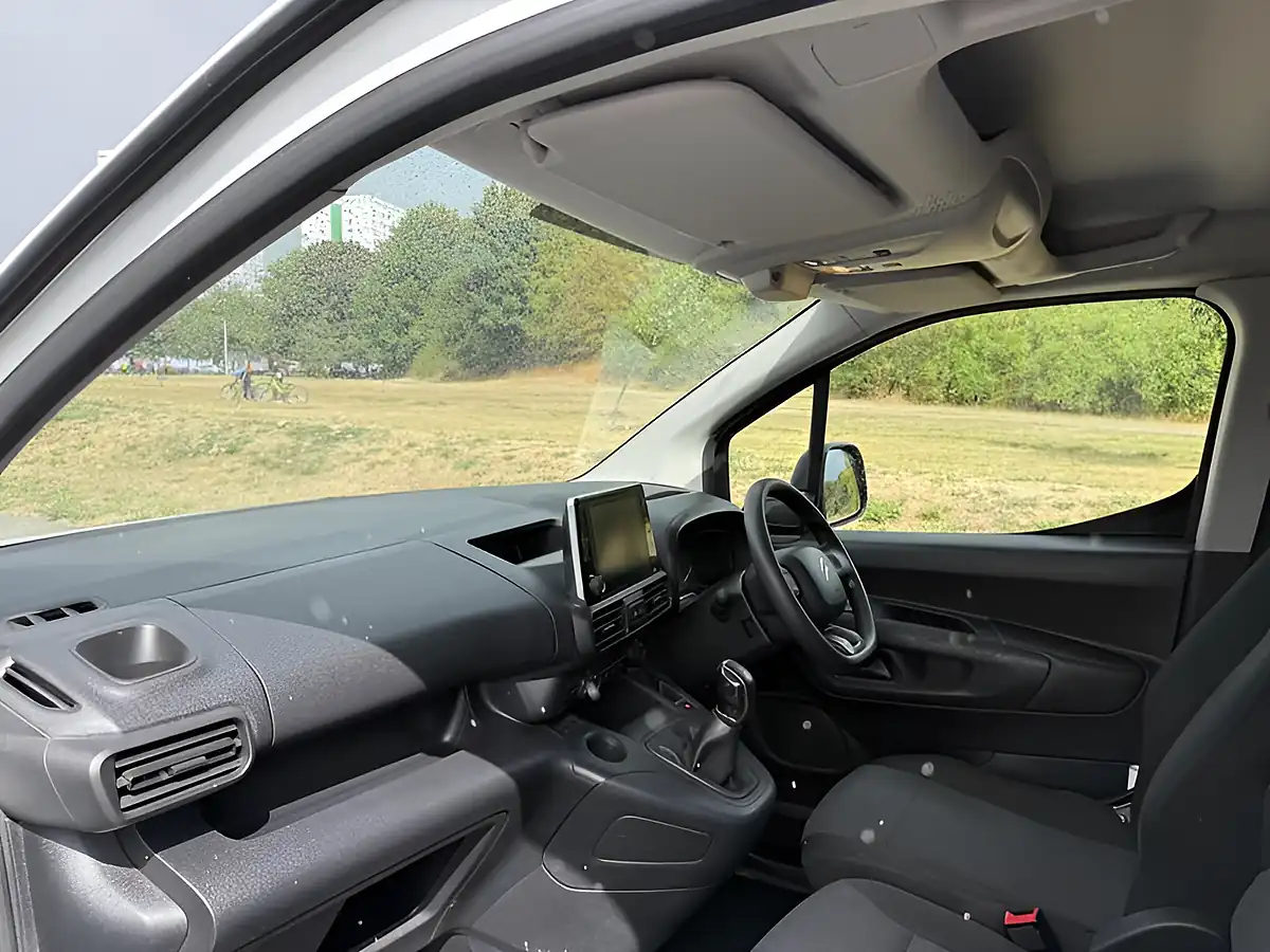 Used 2021 Citroen Berlingo Enterprise M White - Interior and Exterior details 9