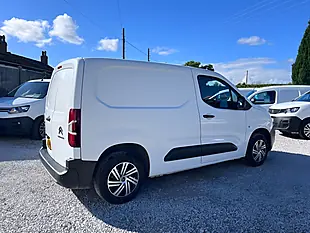 Used 2021 Citroen Berlingo Enterprise M White - Interior and Exterior details 11