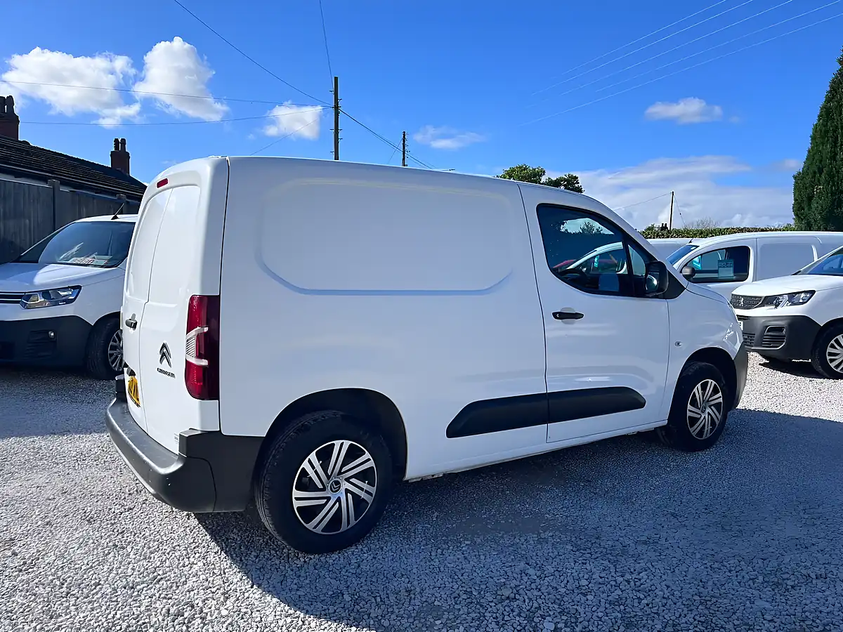 Used 2021 Citroen Berlingo Enterprise M White - Interior and Exterior details 11