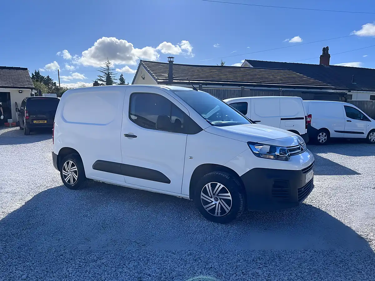 Used 2021 Citroen Berlingo Enterprise M White - Interior and Exterior details 3