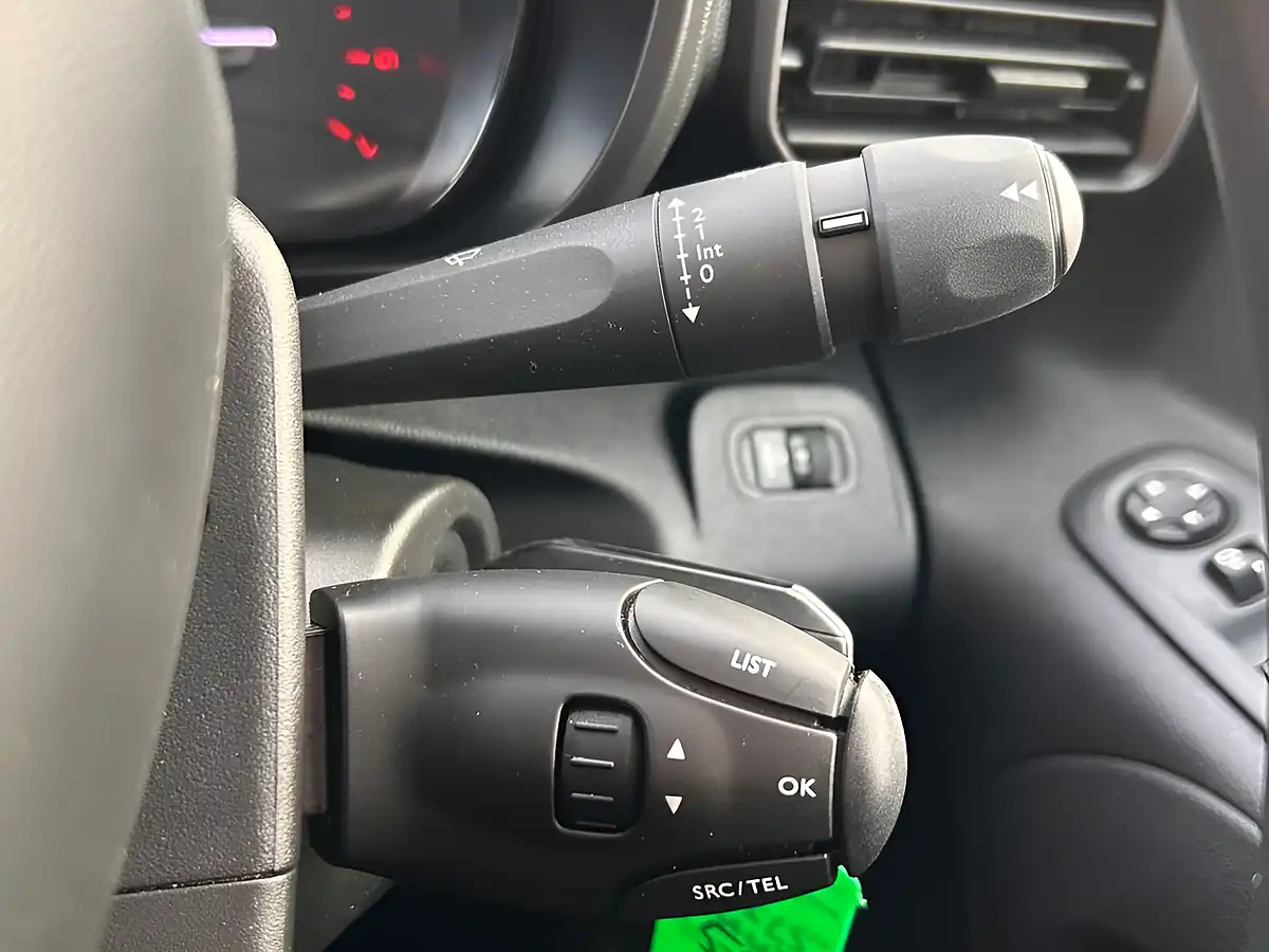 Used 2021 Citroen Berlingo Enterprise M White - Interior and Exterior details 15