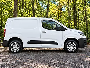 Used 2021 Citroen Berlingo Enterprise M White - Interior and Exterior details 2