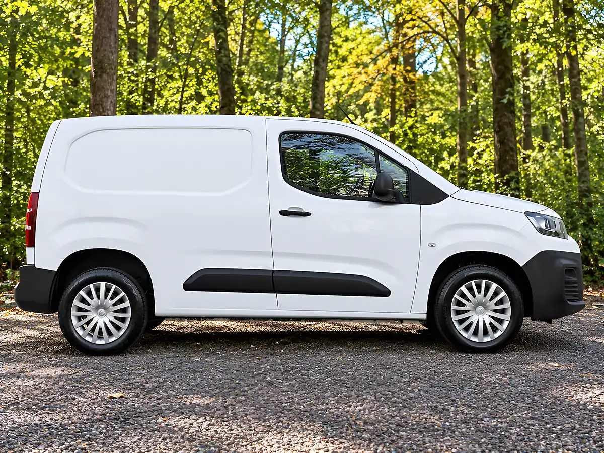 Used 2021 Citroen Berlingo Enterprise M White - Interior and Exterior details 2