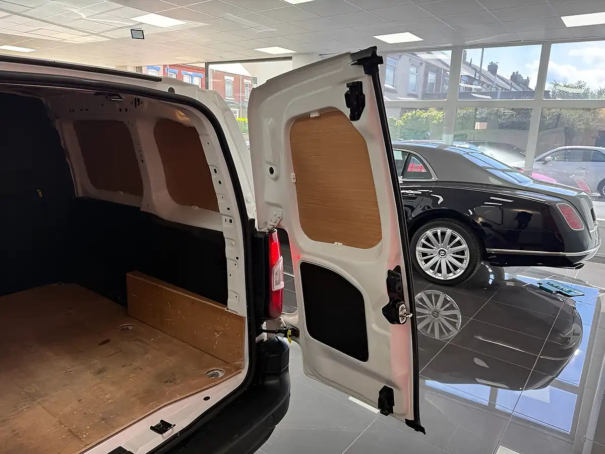 Used 2021 Citroen Berlingo Enterprise M White - Interior and Exterior details 8