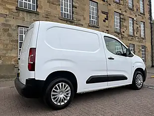 Used 2021 Citroen Berlingo Enterprise M White - Interior and Exterior details 16