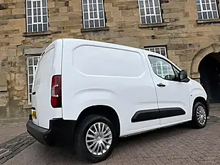 Used 2021 Citroen Berlingo Enterprise M White - Interior and Exterior details 17