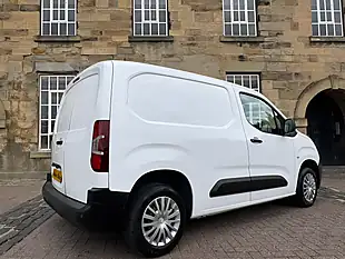 Used 2021 Citroen Berlingo Enterprise M White - Interior and Exterior details 18