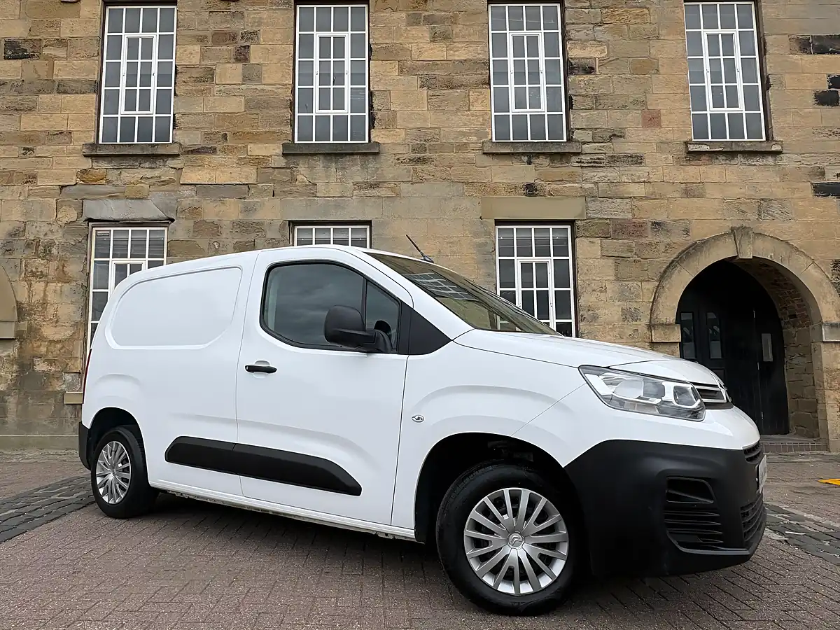 Used 2021 Citroen Berlingo Enterprise M White - Interior and Exterior details 5