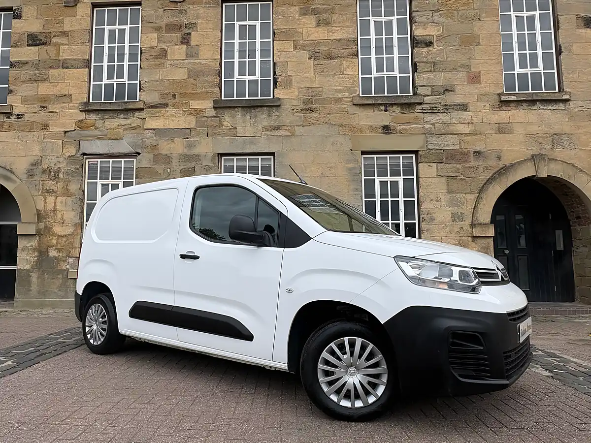 Used 2021 Citroen Berlingo Enterprise M White - Interior and Exterior details 6