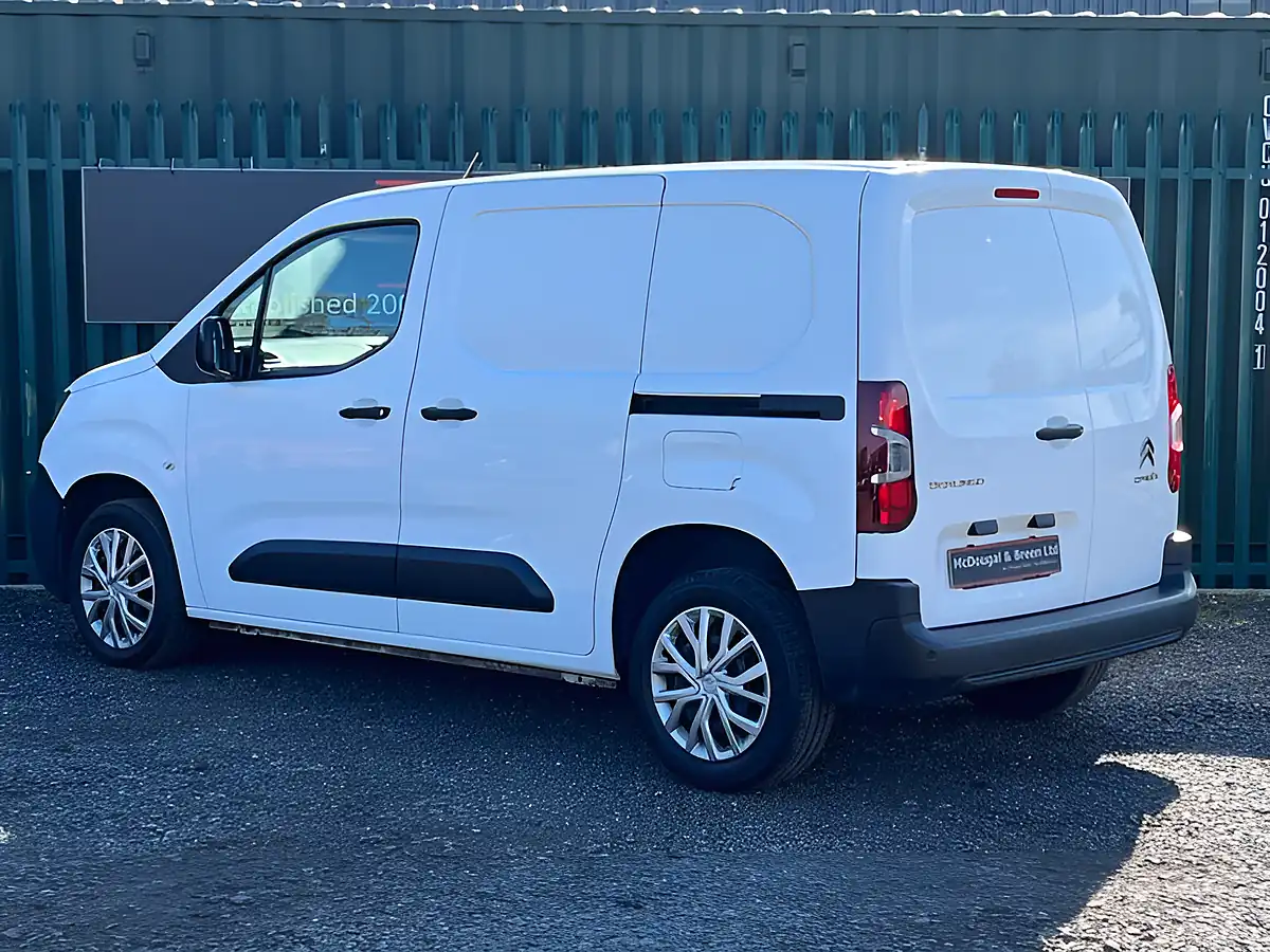 Used 2021 Citroen Berlingo Enterprise Pro M White - Interior and Exterior details 4