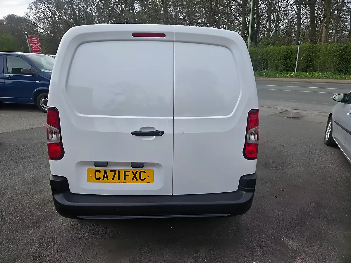 Used 2021 Citroen Berlingo Enterprise Pro White - Interior and Exterior details 10